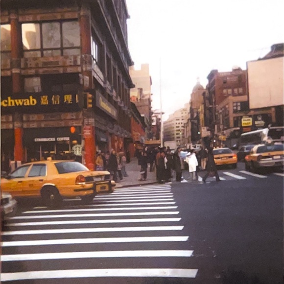 Meet your Posher, Vicky - Picture 1 of 1